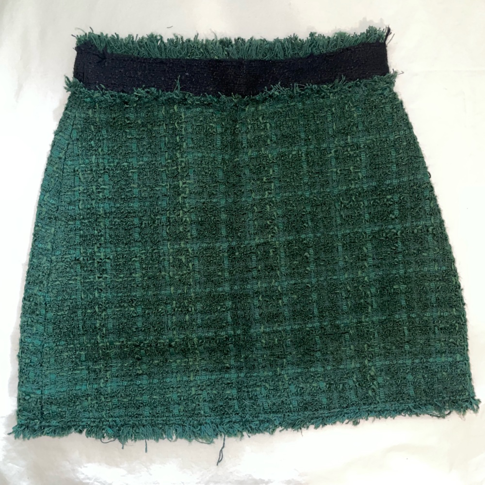 Dark green high-waisted skirt
